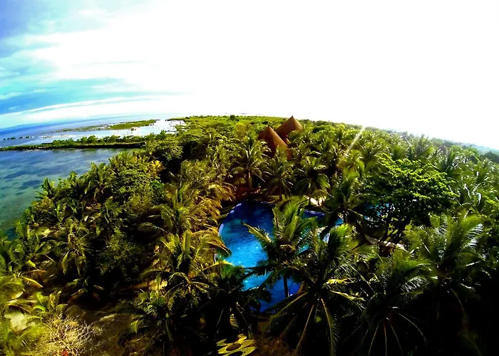 リゾート Cordova Reef Village