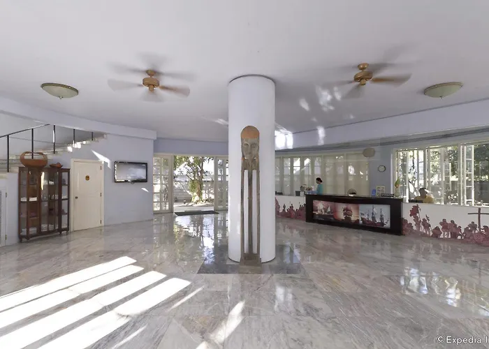 Cordova Reef Village 4*